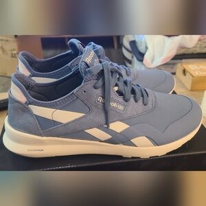 Women's REEBOK CL NYLON SP, size 11